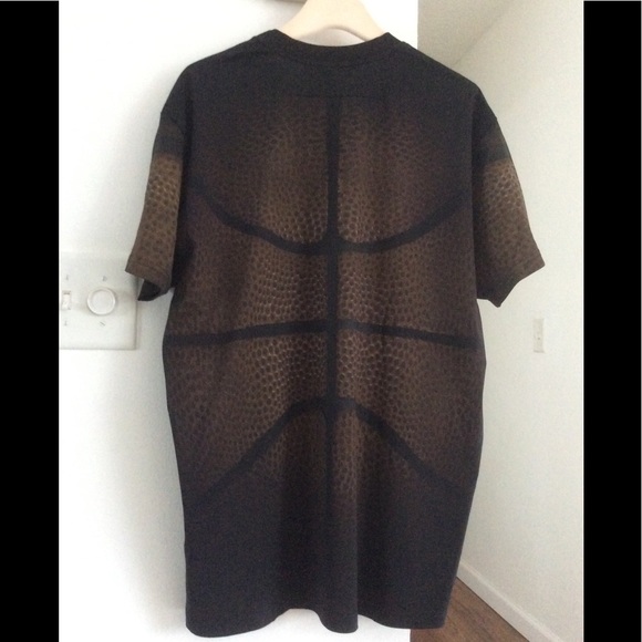 NWOT! Givenchy Columbian Basketball Fit T shirt - Picture 5 of 9